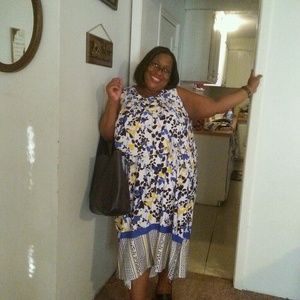 Meet your Posher, Elaine